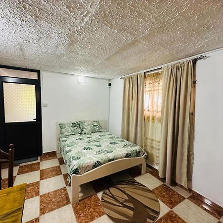 Verolux Bedroom Service Quatre Bornes Exterior photo